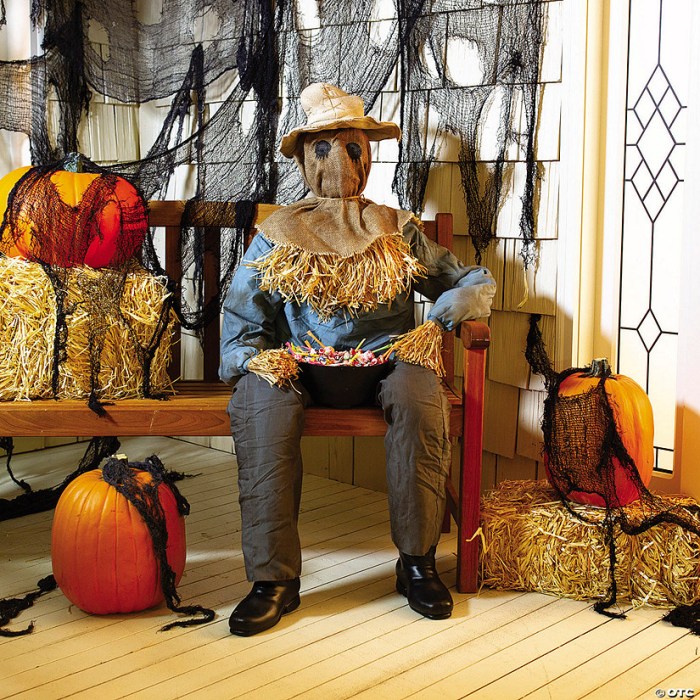 How to make a scarecrow for decoration