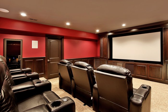 How to decorate home theater room